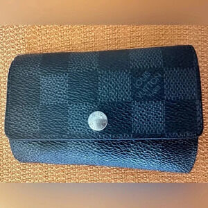 Authentic Louis Vuitton 6 Key Car Charm Holder Damier Graphite Preowned